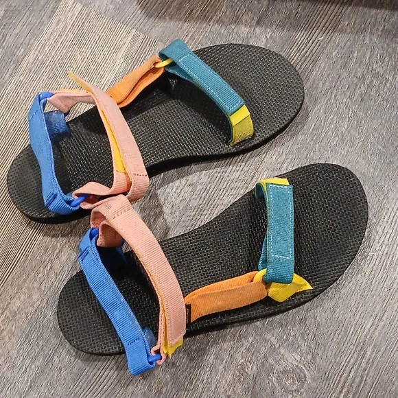 Teva sandals 10 - Picture 4 of 7